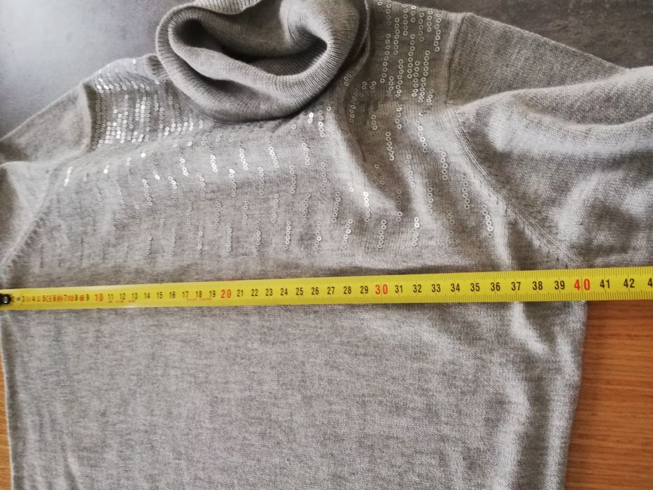 Sweter z golfem S