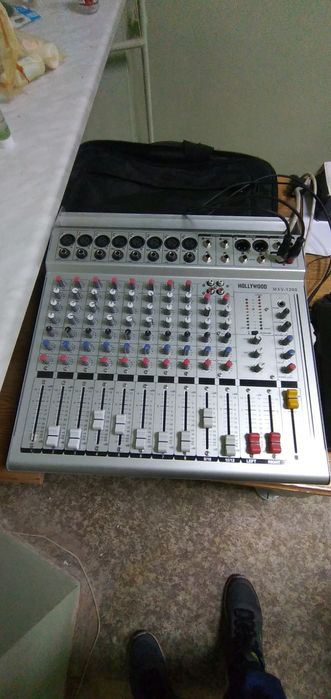 Wzmacniacz Hollywood