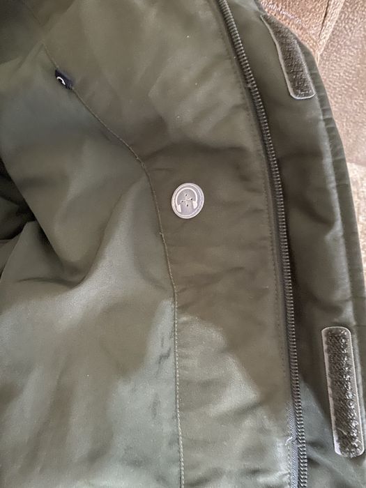 Продаю куртку мужску PUMA