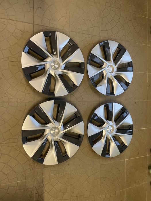 Ковпак колпак на диск Tesla Model Y 1044235-00-C