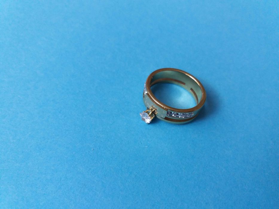pierścionek cyrkoniowy rozmiar 7