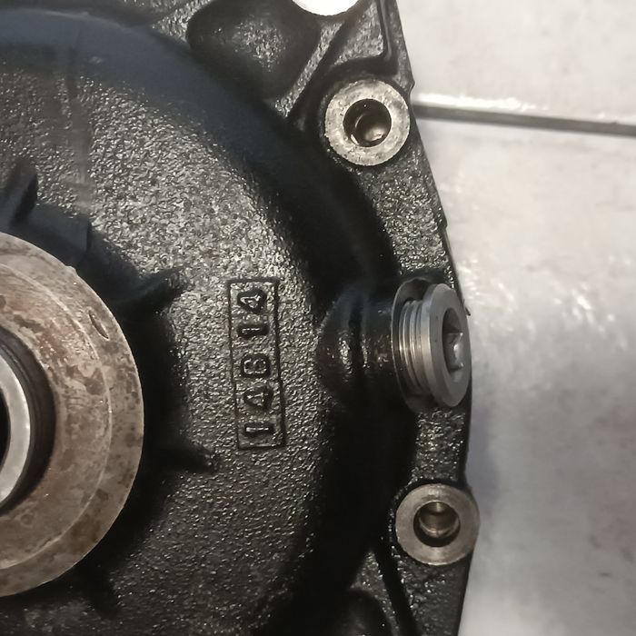 Obudowa reduktora BMW E53