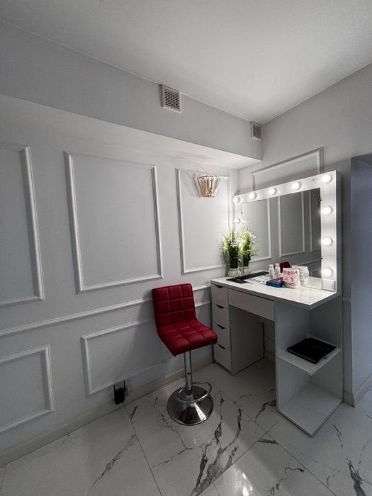 ОРЕНДА робочого місця у салоні краси! ЖК  Волошковий, Софія поруч