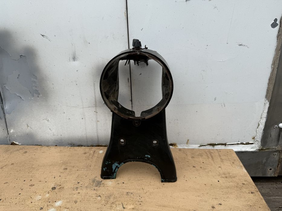 Obudowa plastik mocowanie lampy przód Romet Komar 2350 wysyłka