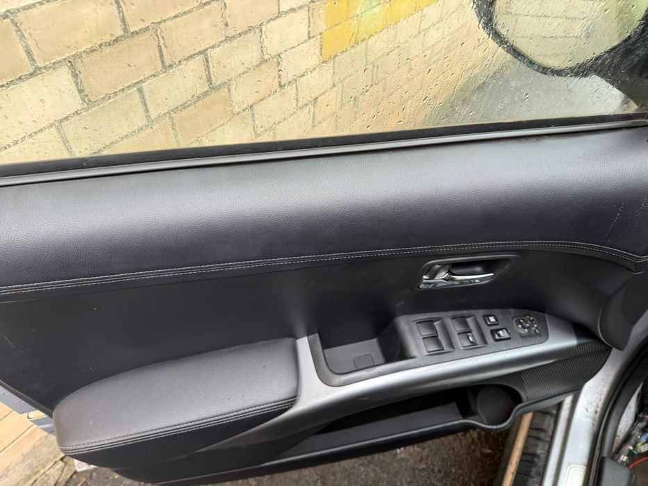 Продам mitsubishi