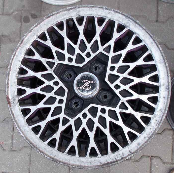 Felga aluminiowa VW 4x100 6Jx13 ET38 Nr 331