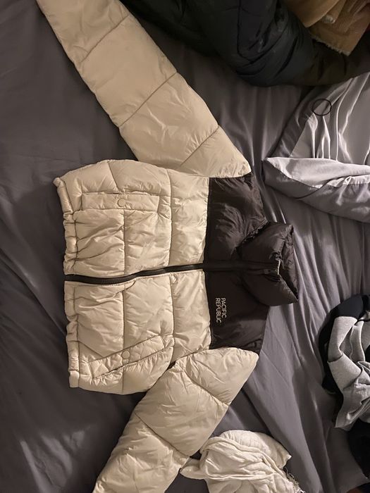 Casaco em muito bom estado novo quente