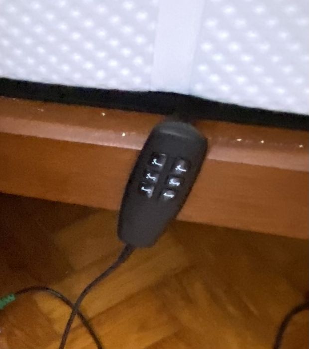 Cama de casal em madeira, ortopedica com colchão e topper com comando