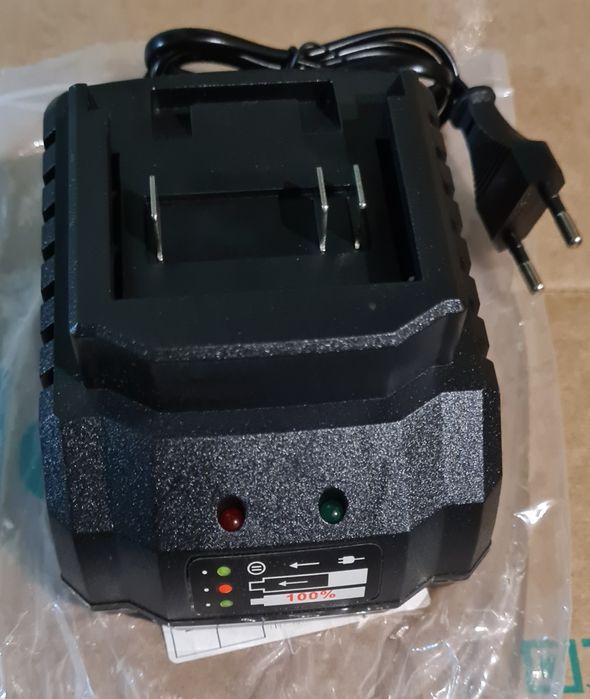 Инвертор под   Makita Milwaukee Dewalt