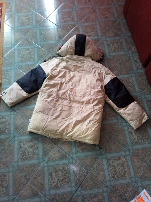 Casaco de inverno engrossado com capuz casual, NOVO!