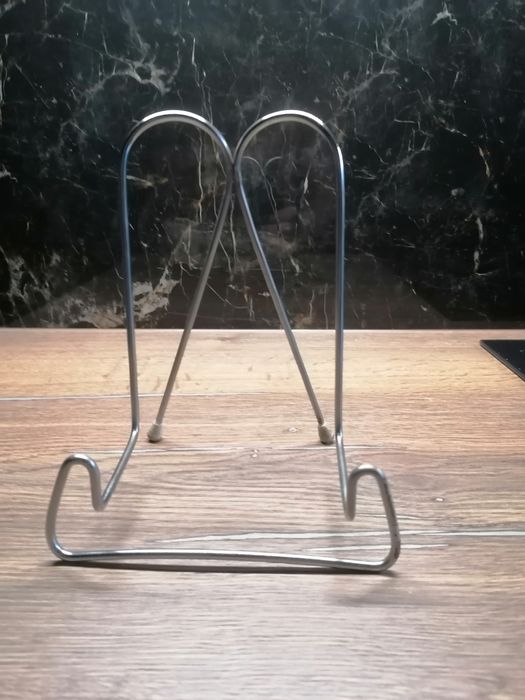 Stojak do ekspozycji kryształów z czasów PRL