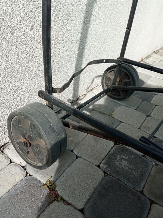 Візок залізний чорний б/у.