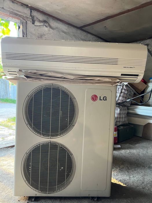Кондиціонер LG в гарному стані