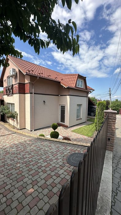 Продаж; Будинок; Чернівці; Міські комунікації; Ремонт; Газ;