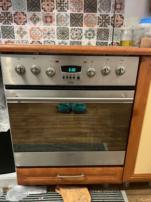 Meble i cały sprzęt za 2000 zł. Możliwość negocjacji ceny