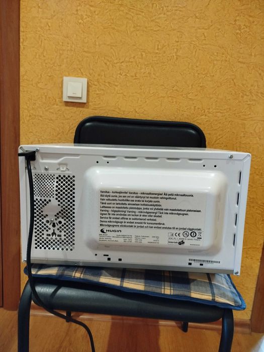 микроволновка HUGIN б\у рабочая 800-1270wt