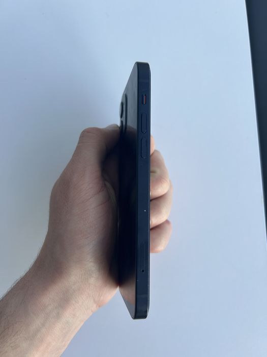 iPhone 12 - 128 ГБ