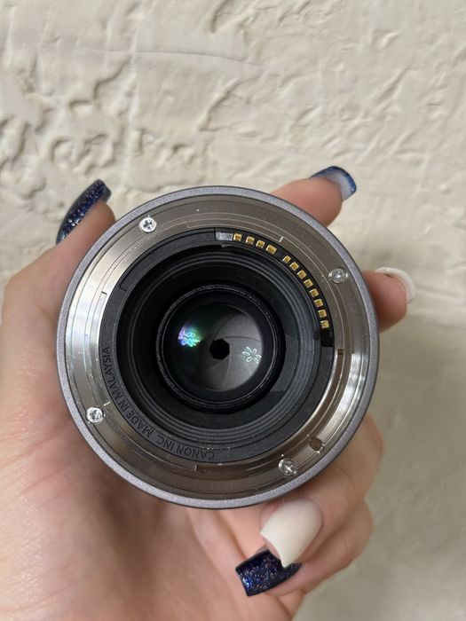 Canon  RF 50mm f1.8 STM