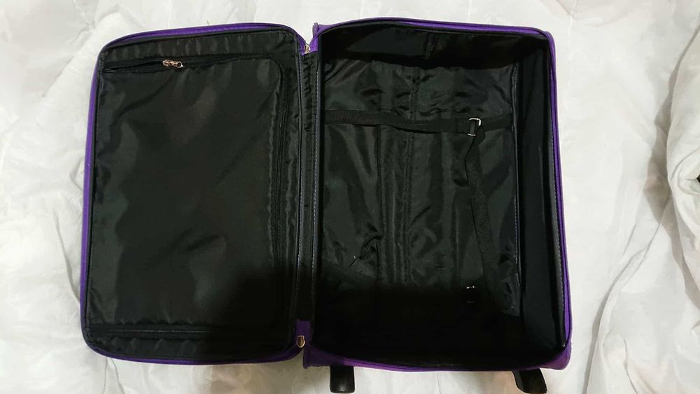 Walizka Samsonite fioletowa dwa koła jezdne