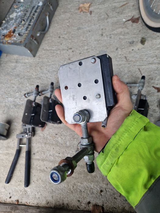 CZUJNIK OPTYCZNY  zasięg 6m FOTOKOMÓRKA 24V - 220V visolux