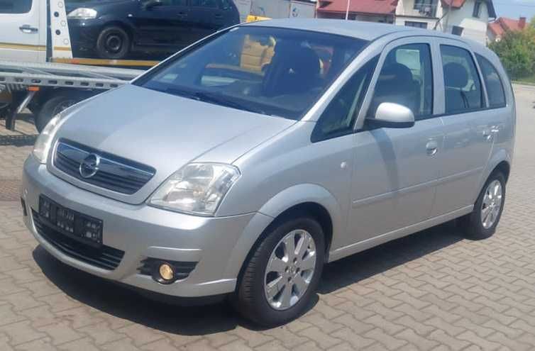 Fajna Meriva KLIMA Automat !