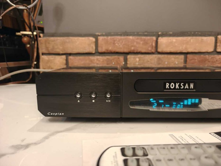 ROKSAN CASPIAN M2 CD ! Rzadki odtwarzacz CD ! Pilot ! OKAZJA