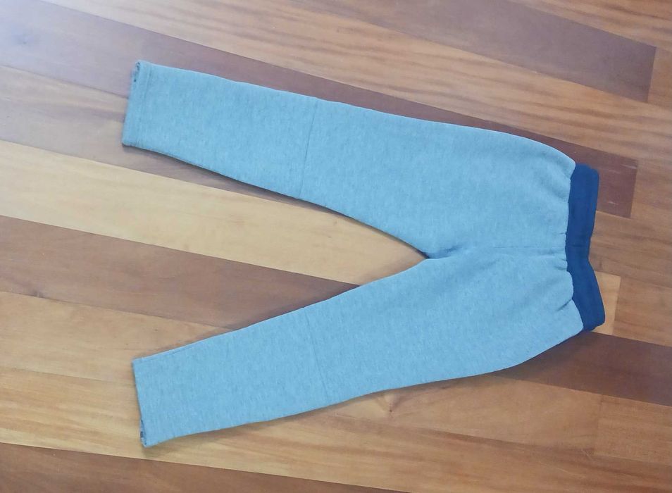 Conjunto de 4 calças de treino para criança - 8 anos