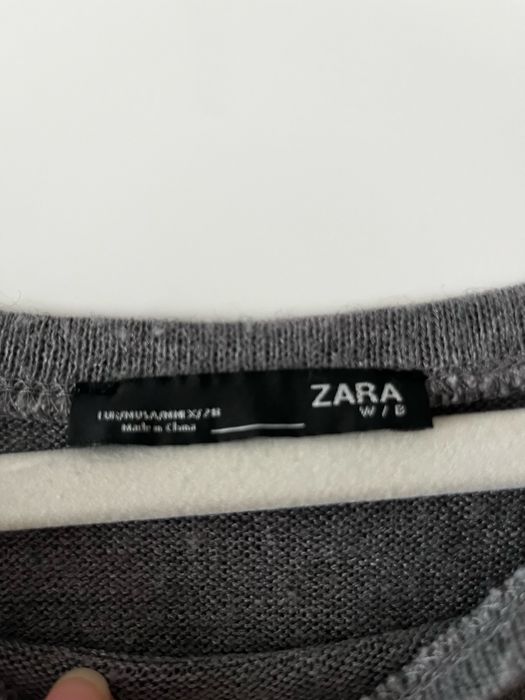 Szary sweterek z perełkami ZARA