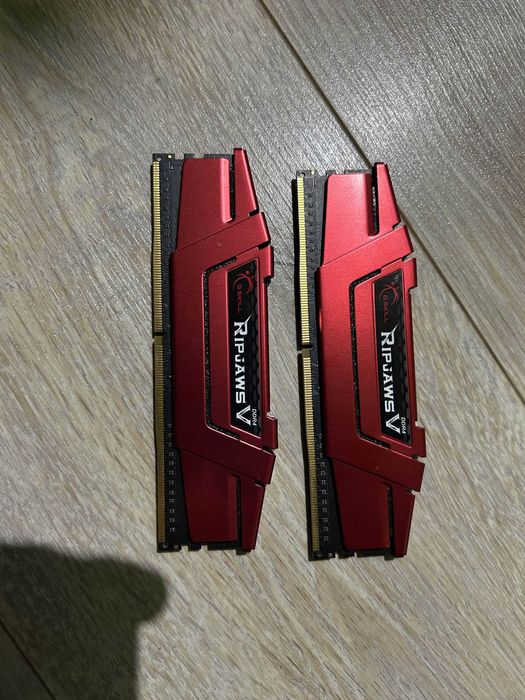 Pamięć RAM G.Skill Ripjaws V DDR4 8GB (2x4GB) 2133MHz CL15 | Red