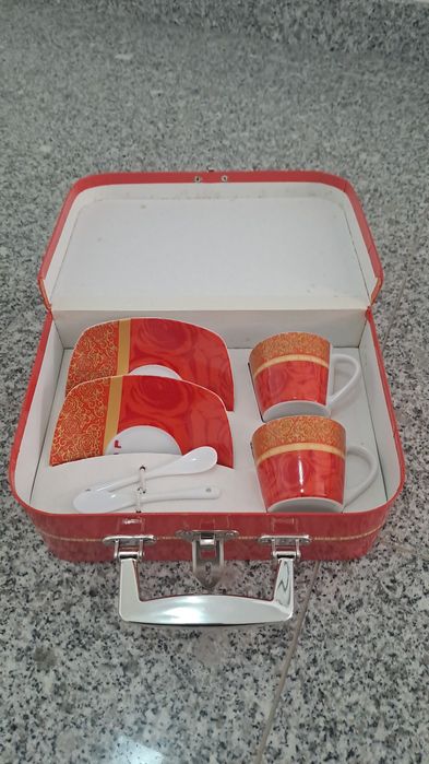 Conjunto de 2 chávenas de café NOVAS - Disponível
