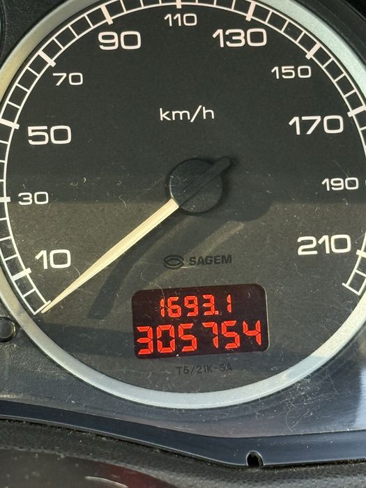 Автомобіль Peugeot 307