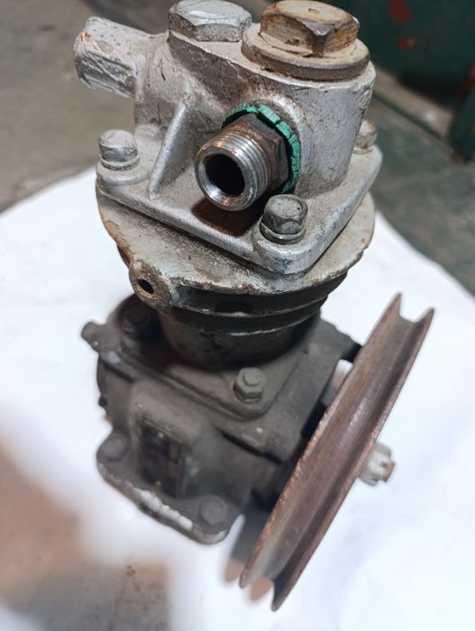 Компрессор ГАЗ-66, ПАЗ-3205, ЮМЗ-6, БОГДАН, Д-65 старого образца