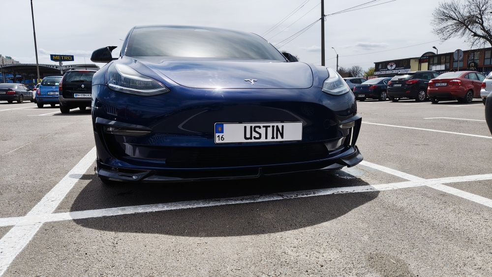 Продам Tesla model 3