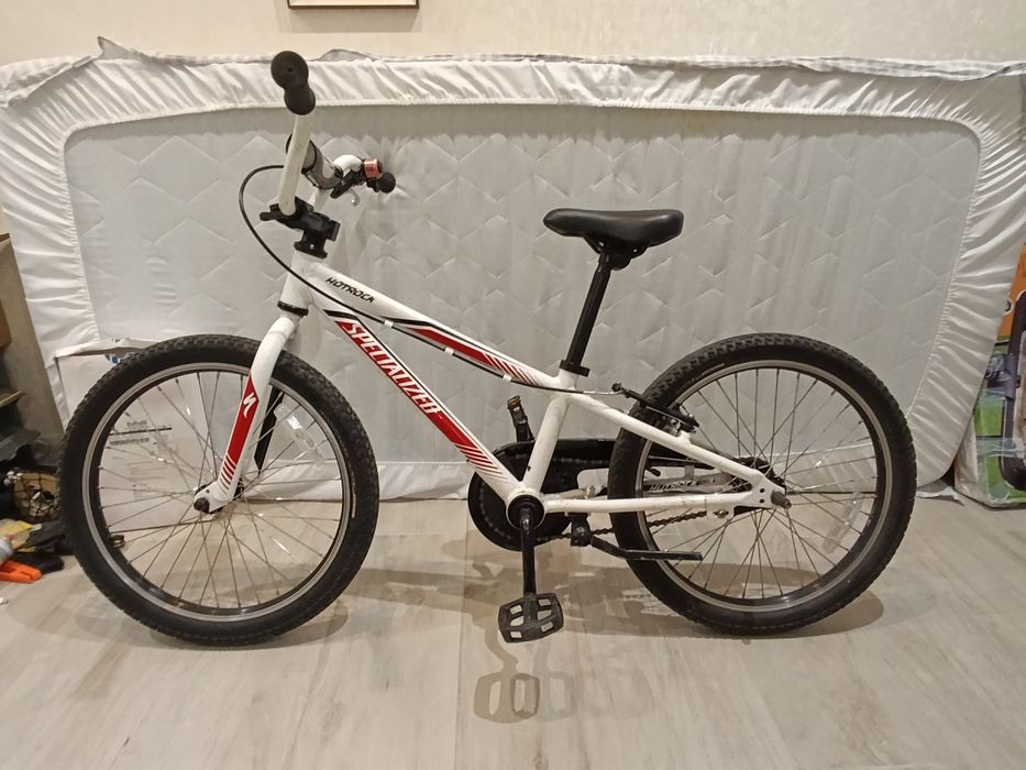 Дитячий велосипед specialized hotrock 20