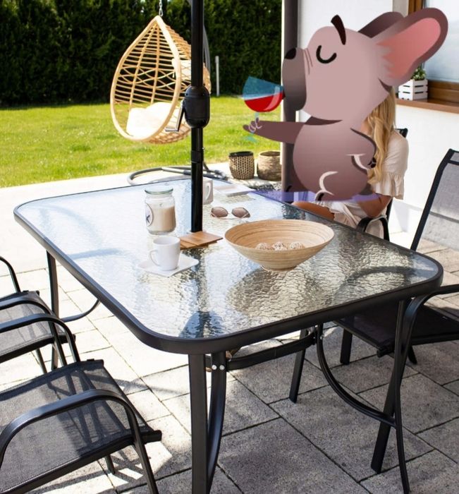 Nowy w kartonie stół
