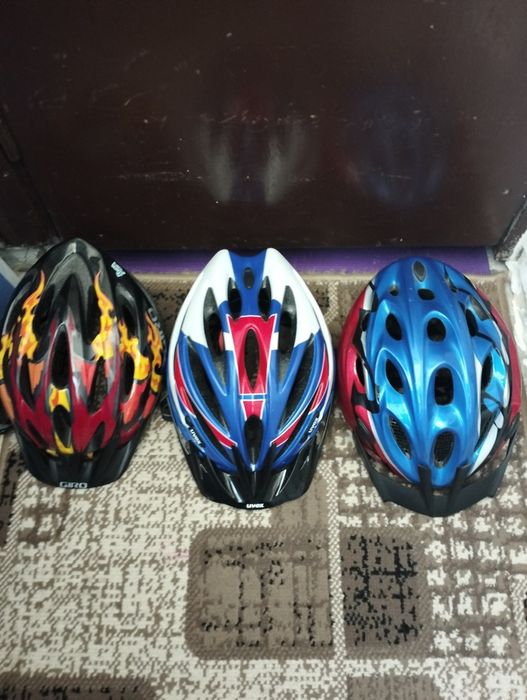 Шоломи велосипедні.