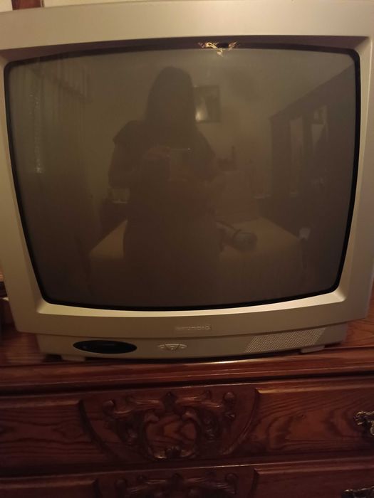 Televisão funcionante
