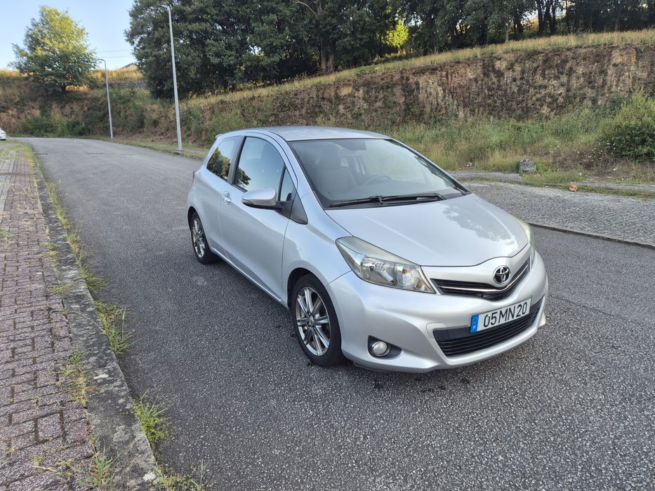 Toyota Yaris 1.4 D-4D Diesel - versão Active+