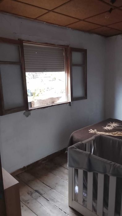 Vende se casa em porrais murca
