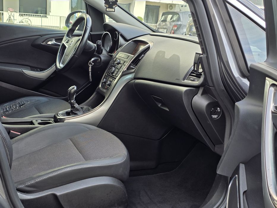 Opel Astra J 1.7 CDTI Cosmo - OPC Line - Xenon - Navi - Zadbana