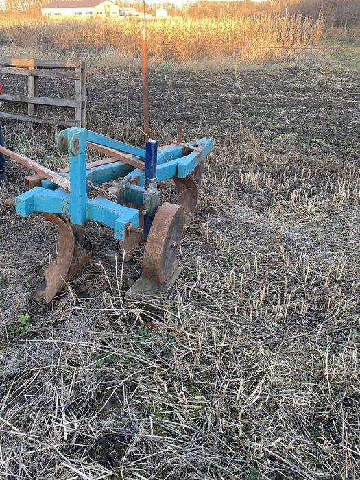 Плуг польський на МТЗ ЮМЗ Т-40
