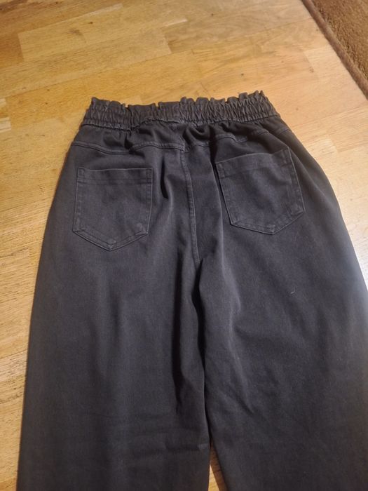 Czarne spodnie eleganckie/ sportowe S/M