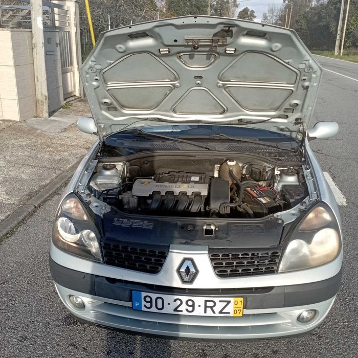 Renault Clio muito econômico