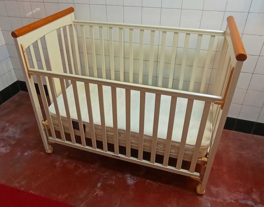 Cama de Bebé "TRAMA" Como Nova