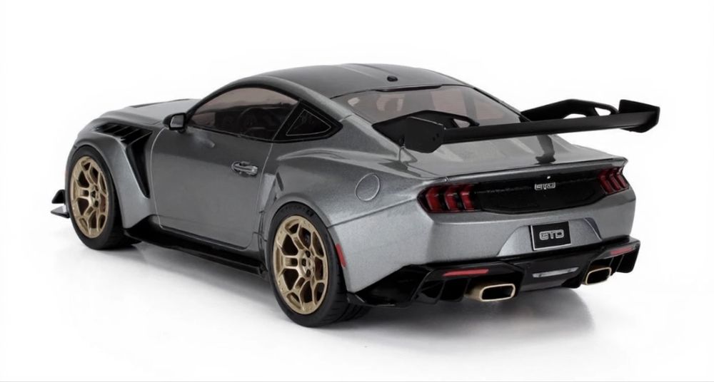 IXO Ford Mustang GTD 1/18