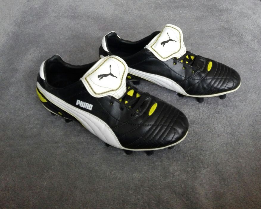 Puma estilo finale oryginalne buty piłkarskie korki Lanki orlik r 40,