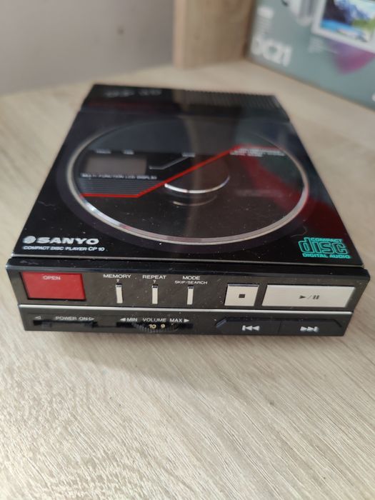 CD проигрыватель Sanyo CP 10