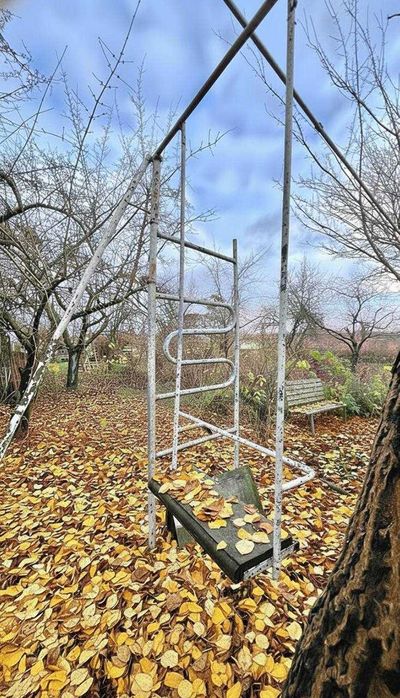 Продам вінтажний будиночок 77кв.м+17 соток з виходом до озера.