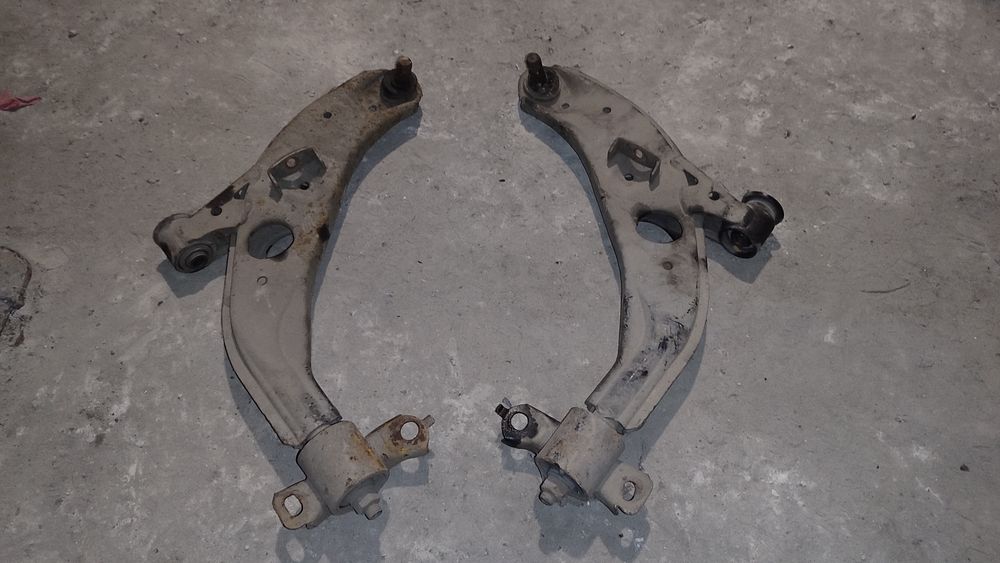 Ричаги передні мазда 626