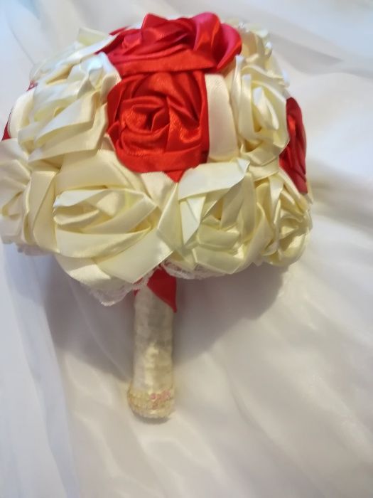 Весільний букет нареченої із атласних стрічок, ручна робота!